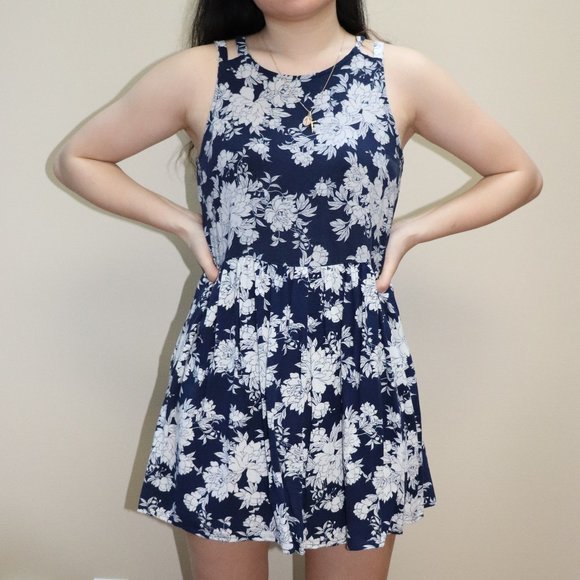 White Floral Navy Blue Dress - Picture 3 of 4
